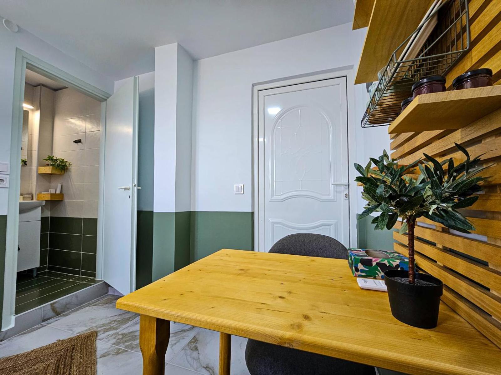 Μέντα 1 Apartment Kalamata Exterior photo